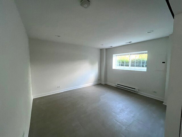 Building Photo - 1716 Windward Dr
