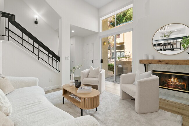 Foto del edificio - 430 Galleria Dr