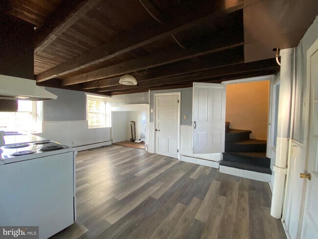 Building Photo - 2159 Richlandtown Pike