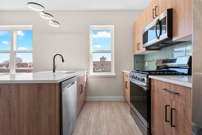 Foto del edificio - 212 70th St