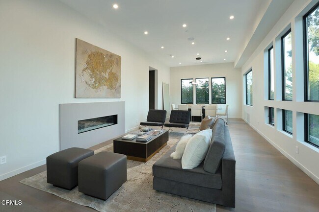Building Photo - 10825 Vicenza Way