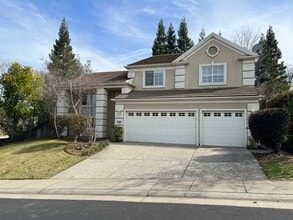 Building Photo - 9307 Swan Lake Dr
