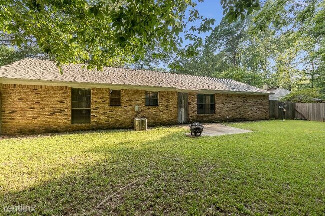 Building Photo - 3 br, 2 bath House - 201 Shadow Cv