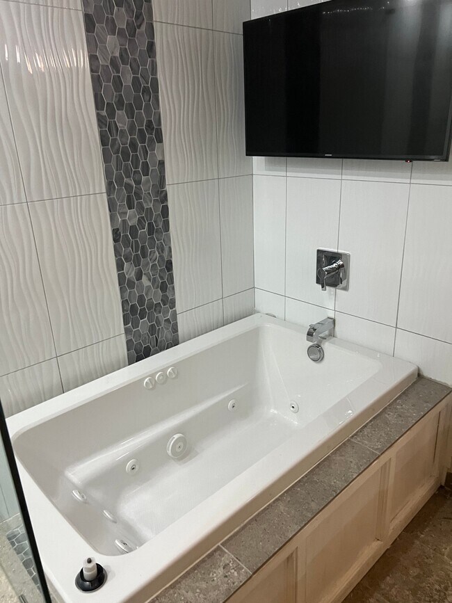 Foto del edificio - 390-317 17th St NW