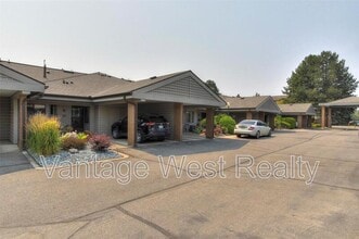 Building Photo - 1765-1765 Leckie Rd