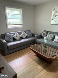 Foto del edificio - 4128 Granby Rd