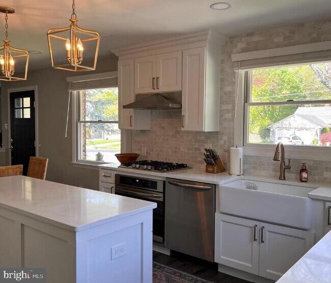 Foto del edificio - 431 Covered Bridge Rd