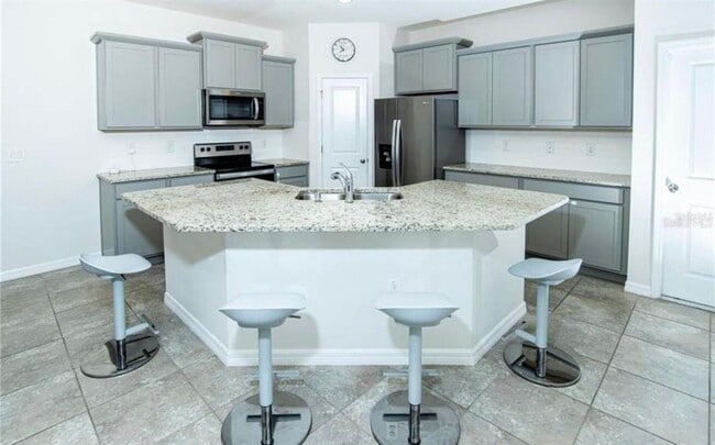 Building Photo - 7916 Stonebrook Cir