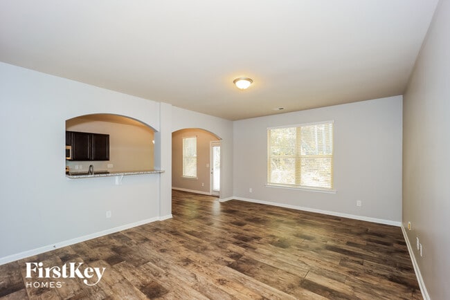 Building Photo - 209 Southwind Cir