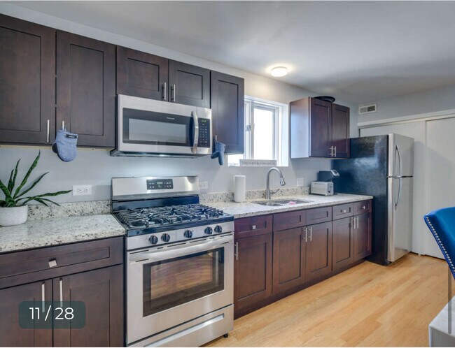 Foto del edificio - 8136 S Kedzie Ave