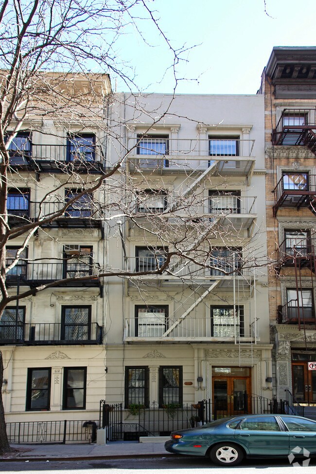 Foto del edificio - 163 W 80th St