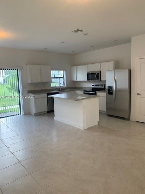 Foto del edificio - 731 SW 11th St