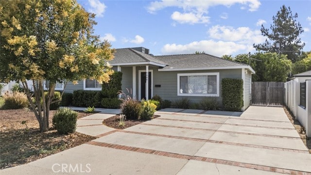 Building Photo - 8440 Oakdale Ave