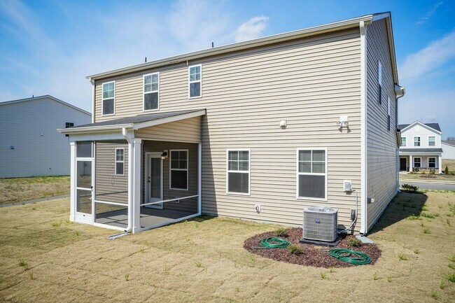 Foto del edificio - NEW Four Bedroom Home!