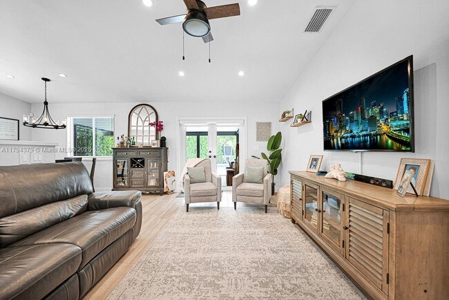 Foto del edificio - 8574 SW 211th Terrace