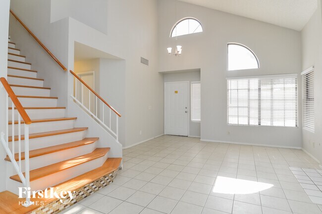 Foto del edificio - 7034 Rusty Nail Way