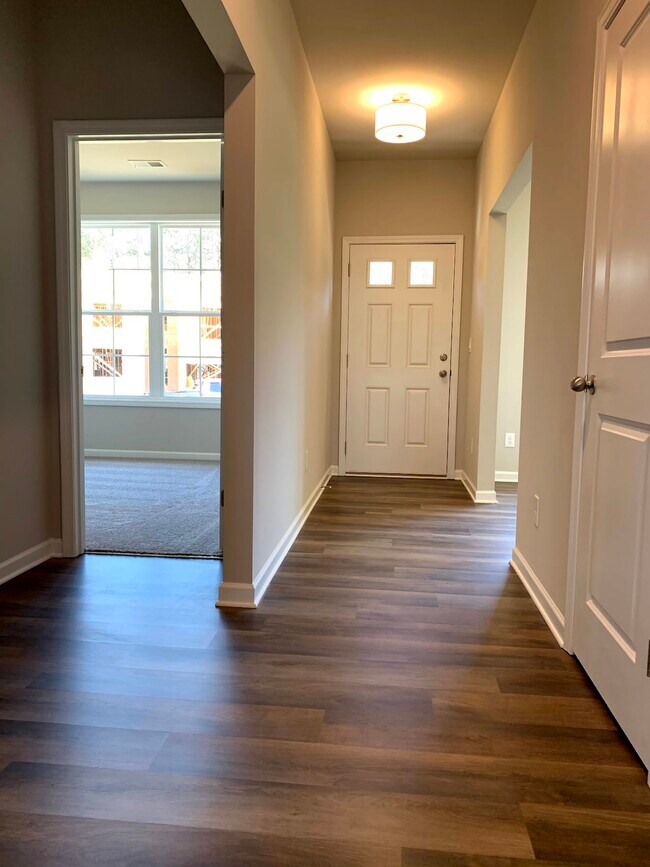 Building Photo - 71 Creekstone Dr