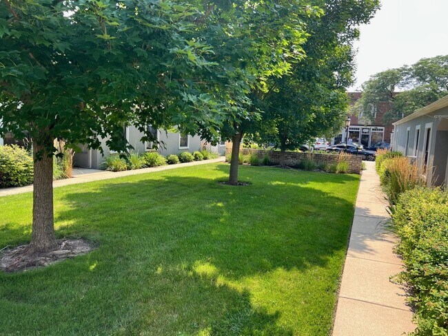 Foto del edificio - 106 E Scranton Ave