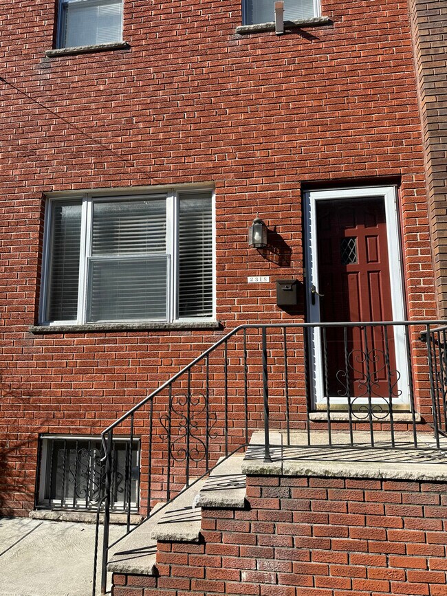Front of townhouse view from the street - 2318 S Carlisle St