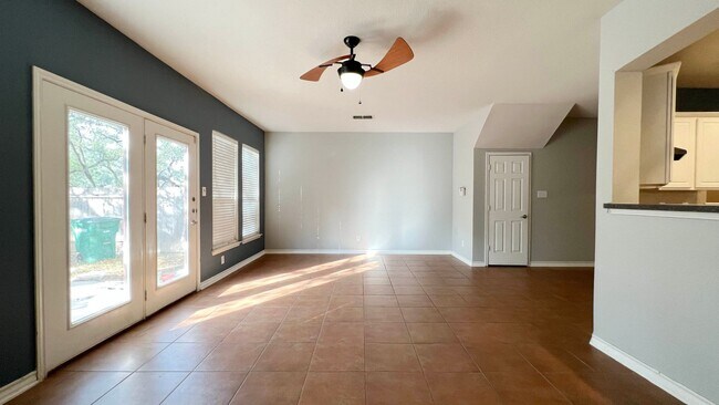 Building Photo - Beautiful Home Available for Lease in Shav...