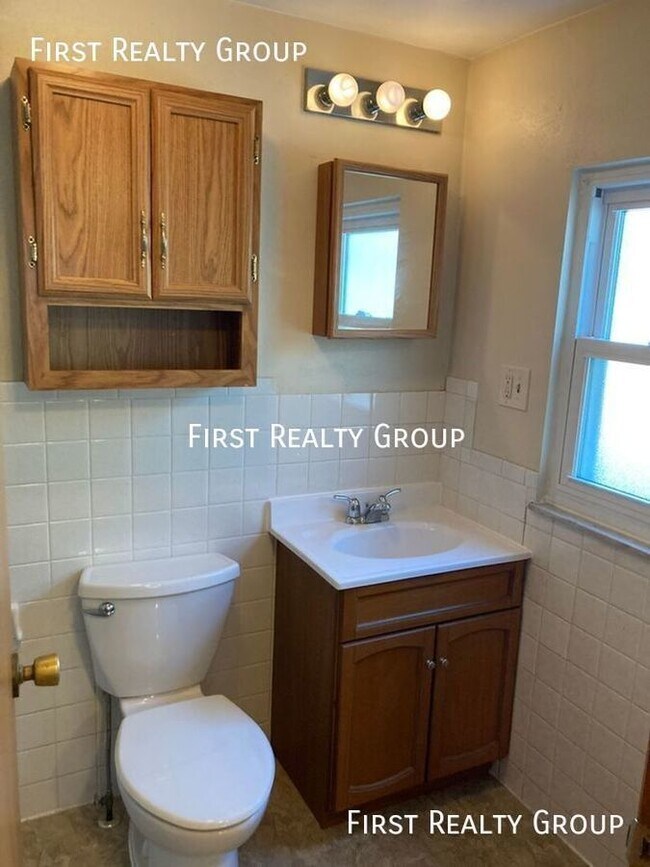 Foto del edificio - Belmont Area, 1 Bedroom Efficiency Apartme...