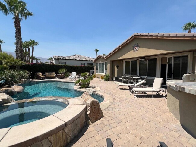 Building Photo - 81415 Jacaranda Ct