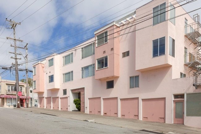 Building Photo - 2400 17th Ave