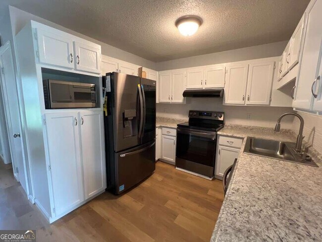 Foto del edificio - 174 Foxwood Cir