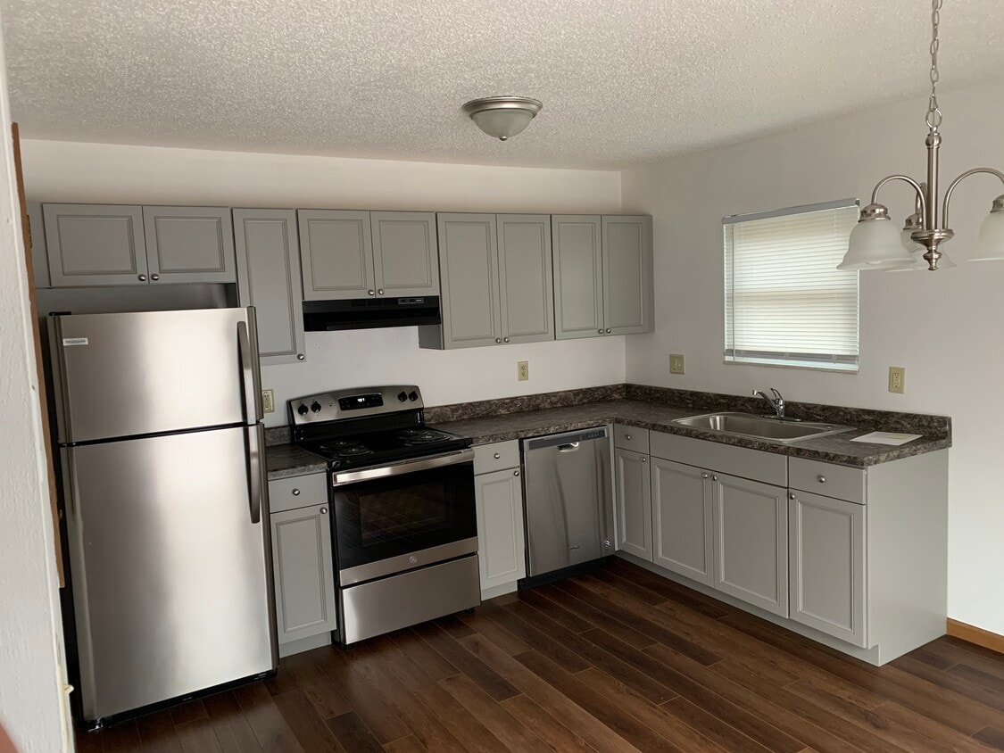 612 Pepper Ridge Ct, Glen Carbon, IL 62034 Townhome Rentals in Glen