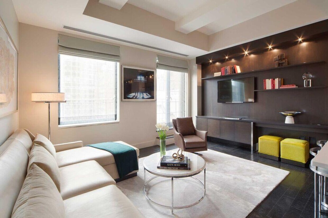 Foto principal - 114 E 32nd St