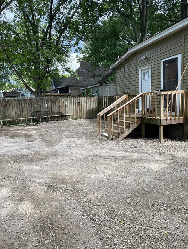 Foto del edificio - 2098 Court Ave