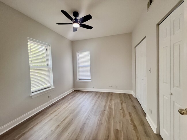 Foto del edificio - 6200 S Evans Ave