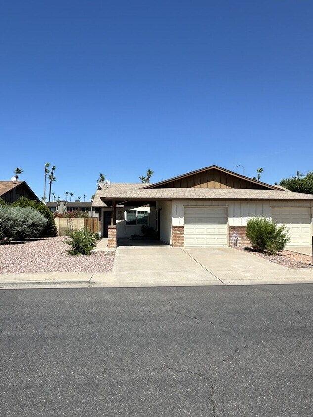 2033 S Las Palmas, Mesa, AZ 85202 House Rental in Mesa, AZ