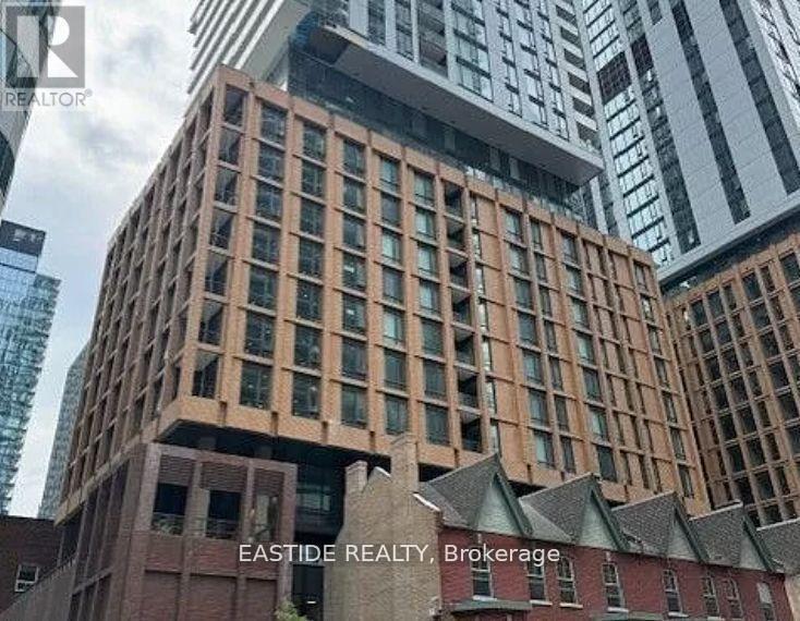 Photo principale - 8-1618 Widmer St