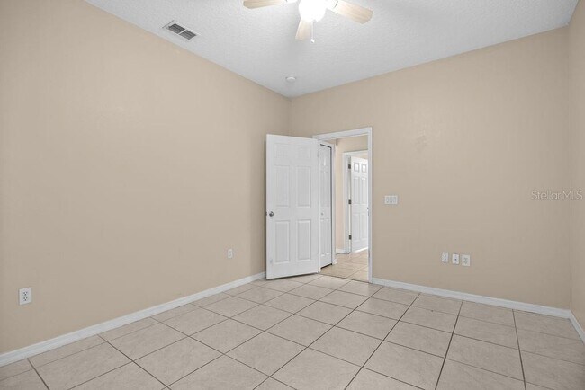 Foto del edificio - 12948 Moss Park Ridge Dr