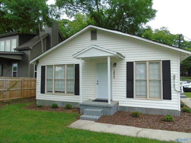 Foto del edificio - 1031 Halsey Ave NE