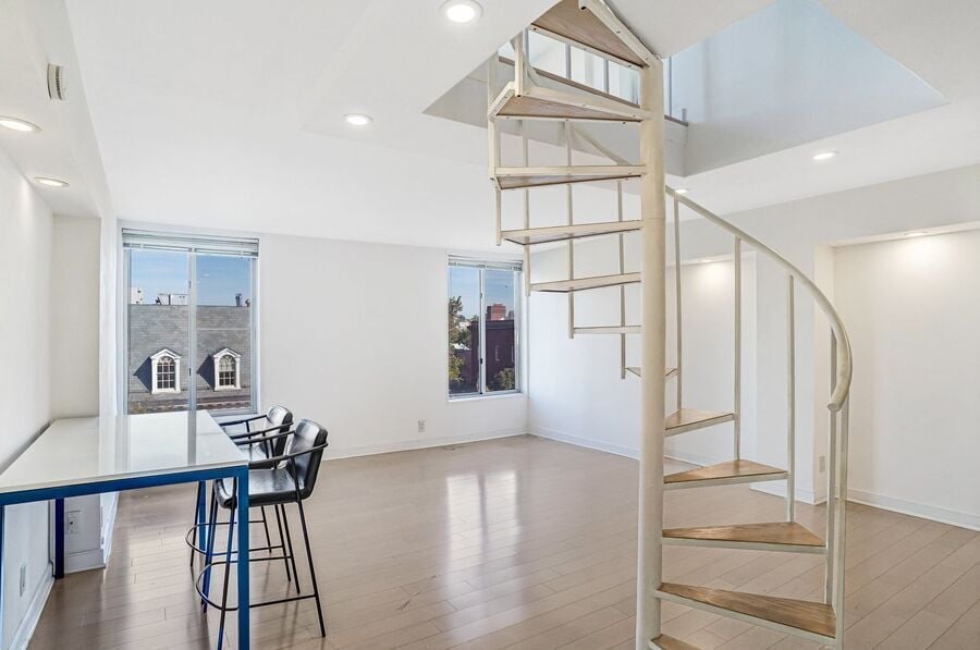 Photo - 1800 R St NW-601