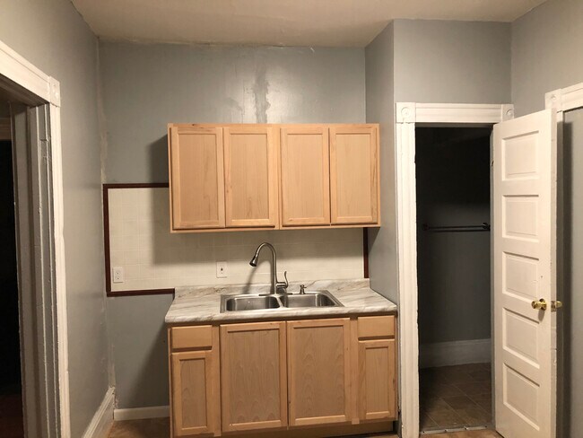 Foto del edificio - 4031 Saint Clair Ave