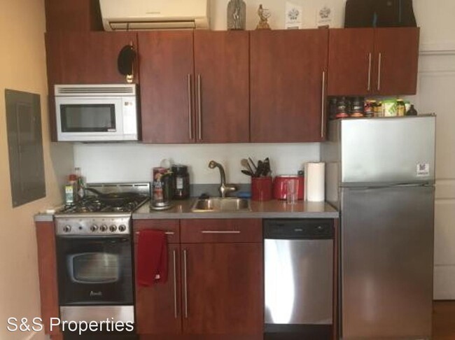 Foto del edificio - Studio, 1 bath Apartment - 711 Walnut Street