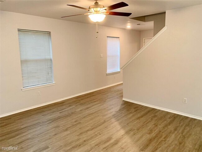 Foto del edificio - 3 br, 2.5 bath House - 1103 Wilson Dr