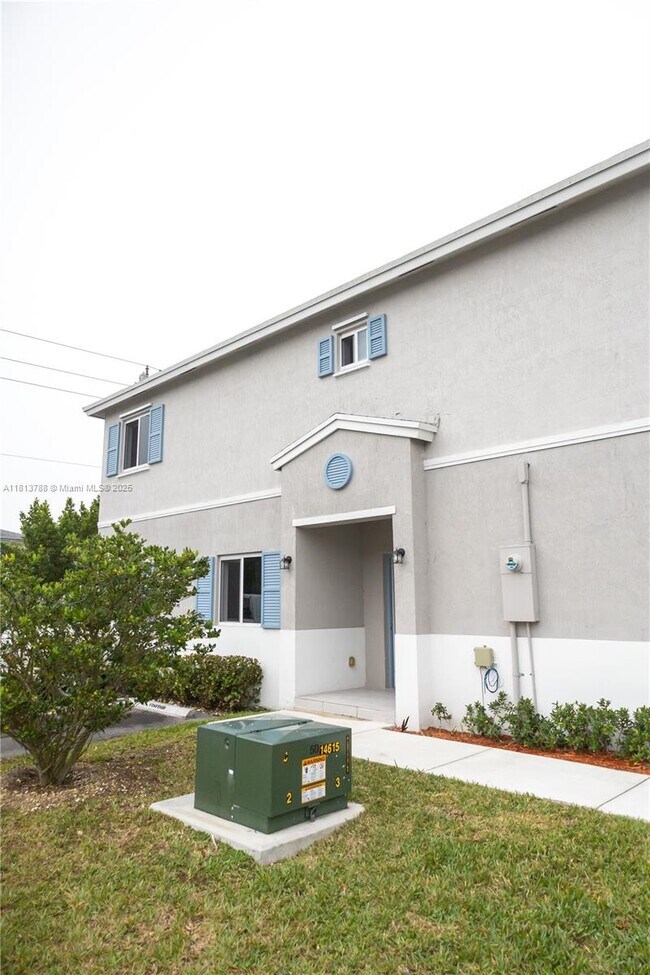 Foto del edificio - 1205 NW 3rd Ln