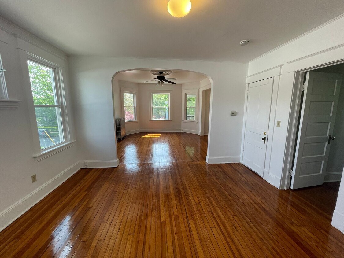 Foto principal - 26 Livingston Ave