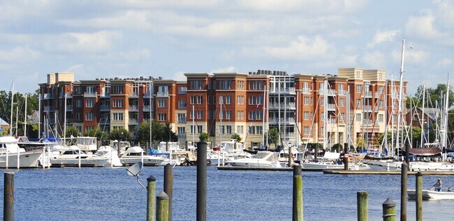 Foto del edificio - $1450 Fully Furnished 1BR 1BA Unit Downtow...