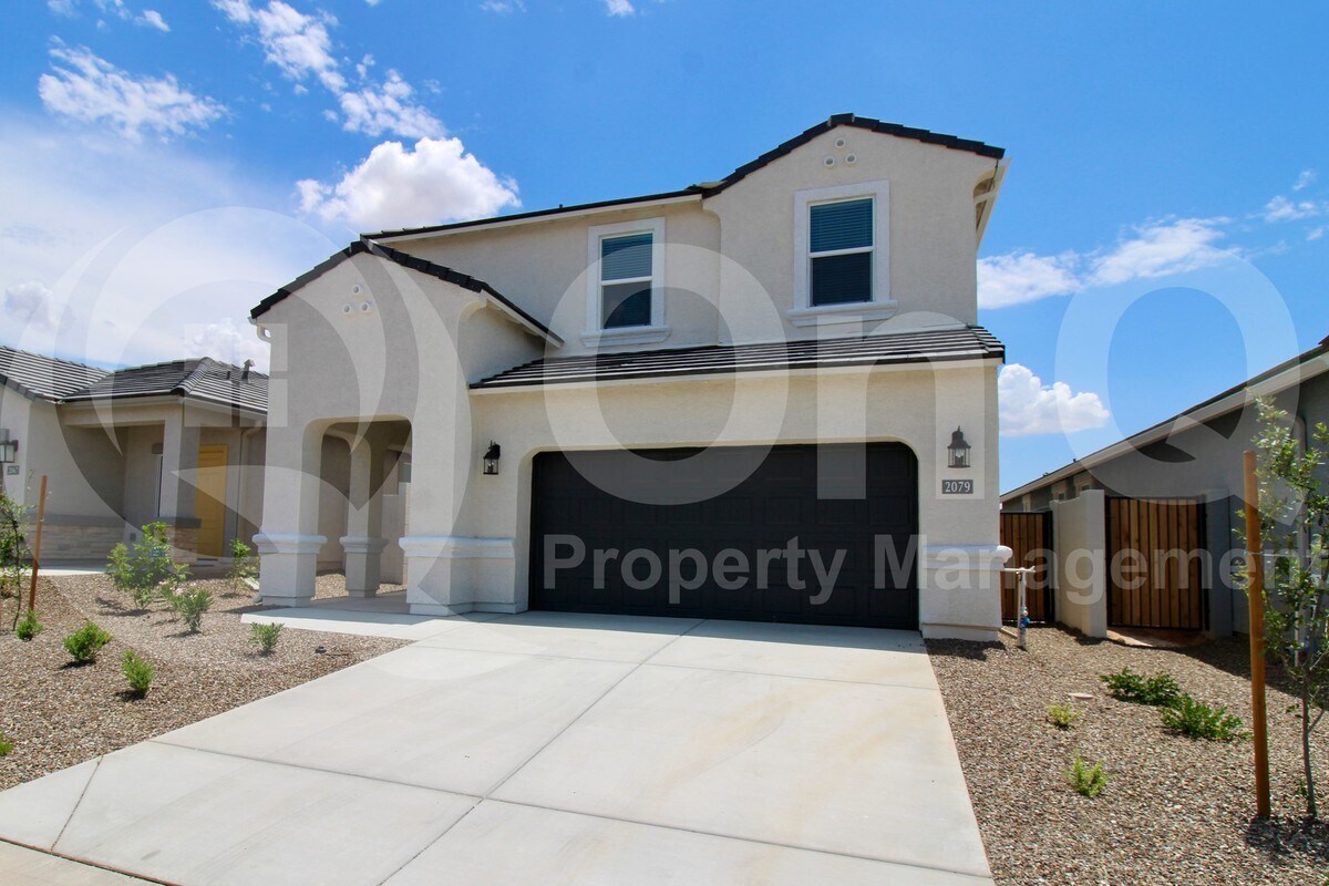 Foto principal - 2079 W Sable Ave