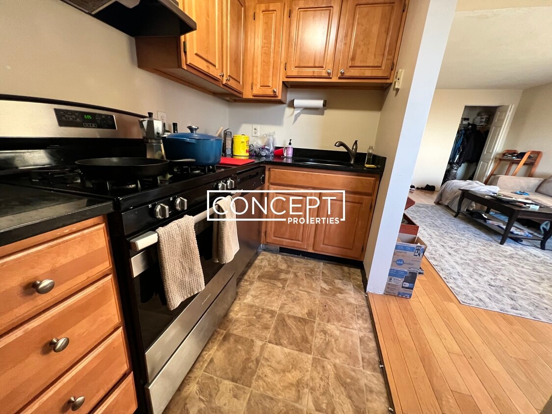 Primary Photo - 383 Dorchester Ave