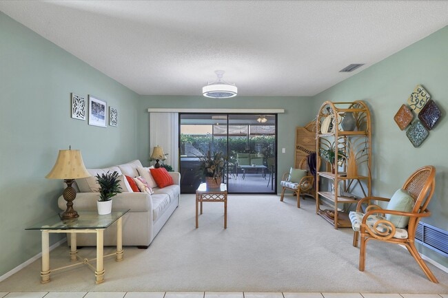 Foto del edificio - 5822 Jackson Ln