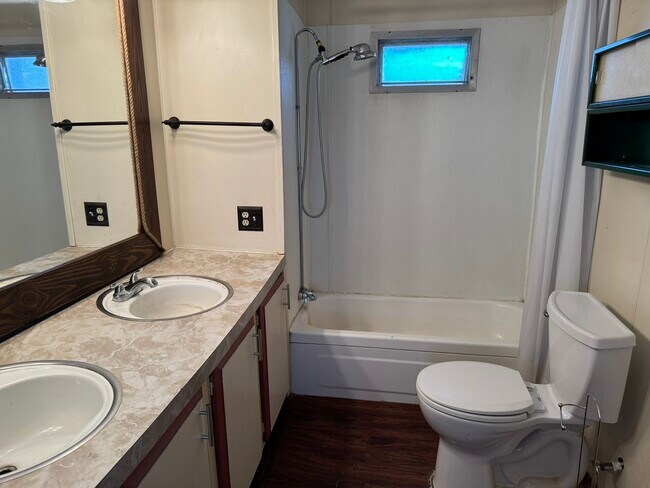 Building Photo - 5601 El Paso Ave