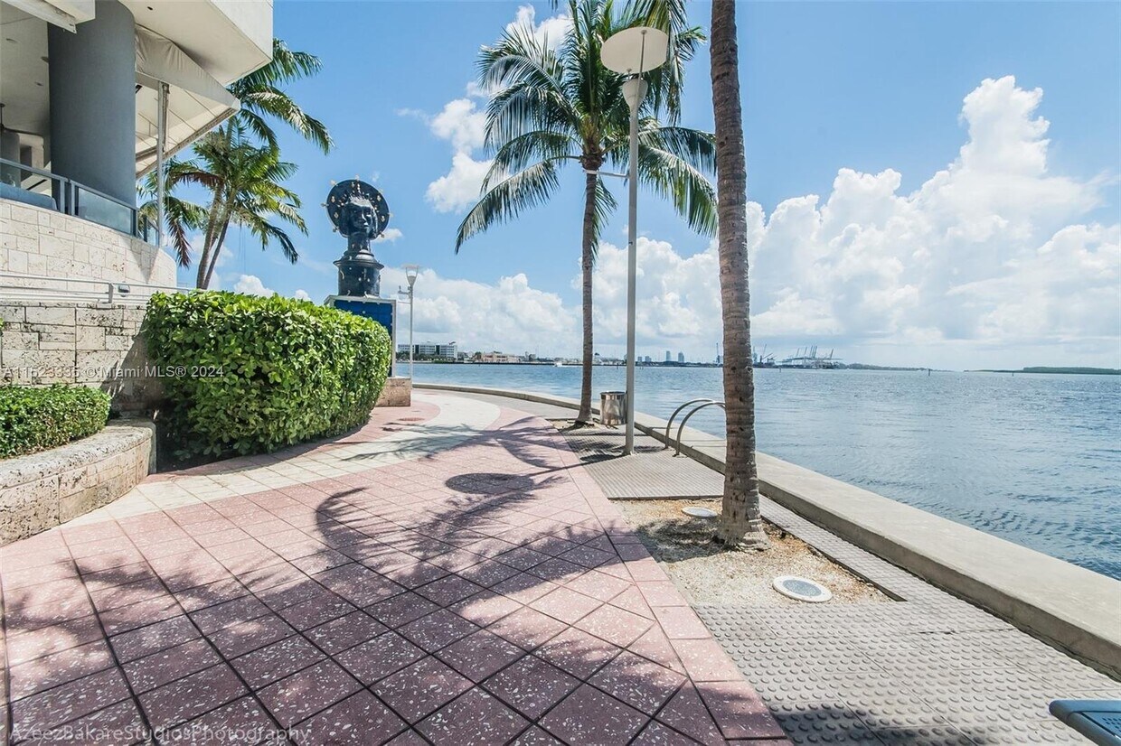 325 S Biscayne Blvd Unit 3123, Miami, FL 33131 Condo for Rent in