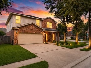 Building Photo - 10427 Lyndon Meadows Dr