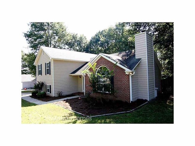 Building Photo - 309 Hills Point Rd